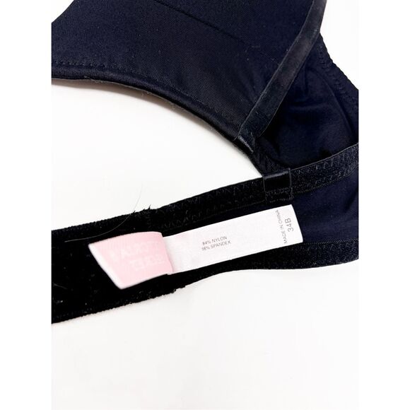 Victoria’s Secret Women's Deep U-Plunge Backless Push-Up Bra Black Size 34B - Picture 4 of 9